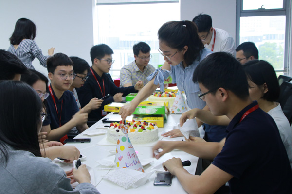 聯(lián)測5月員工生日會：奮斗的路上,感謝你的出席