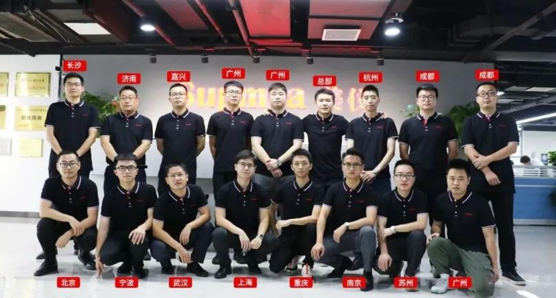 為了離你更近，才有了這張“新”合影